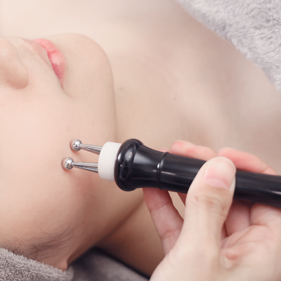 ファイシャルエステ・EMS